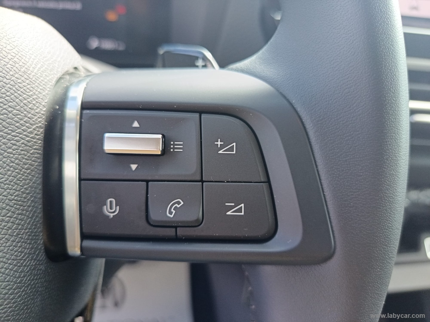 Citroën C4 Hybrid 145 e-DCS6 Plus - Immagine 25