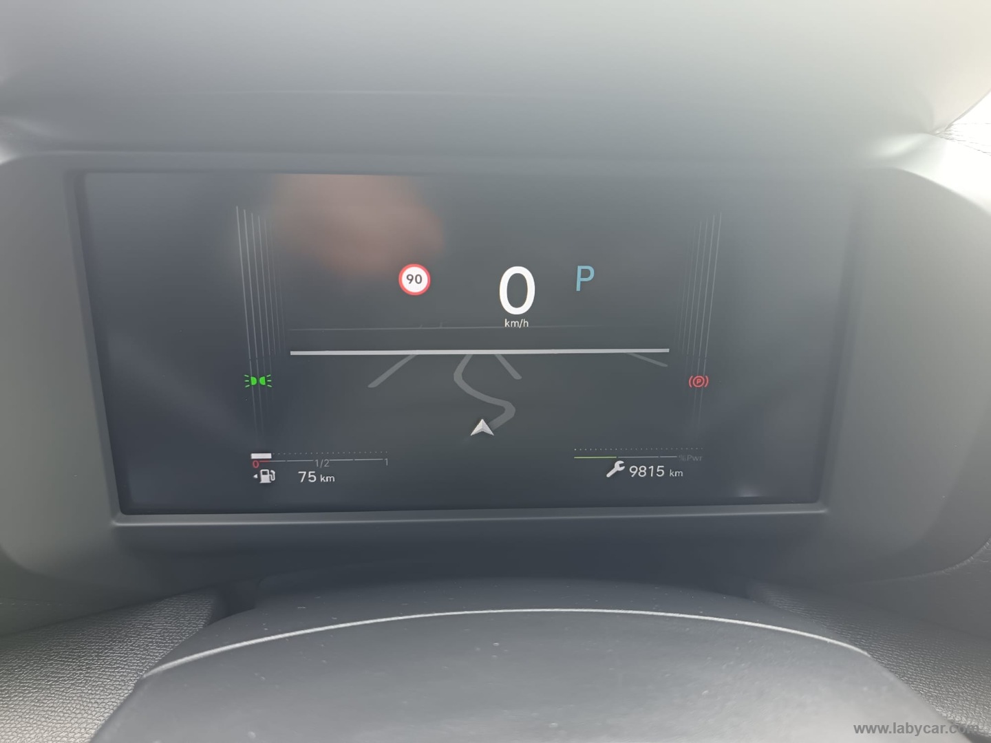 Citroën C4 Hybrid 145 e-DCS6 Plus - Immagine 25