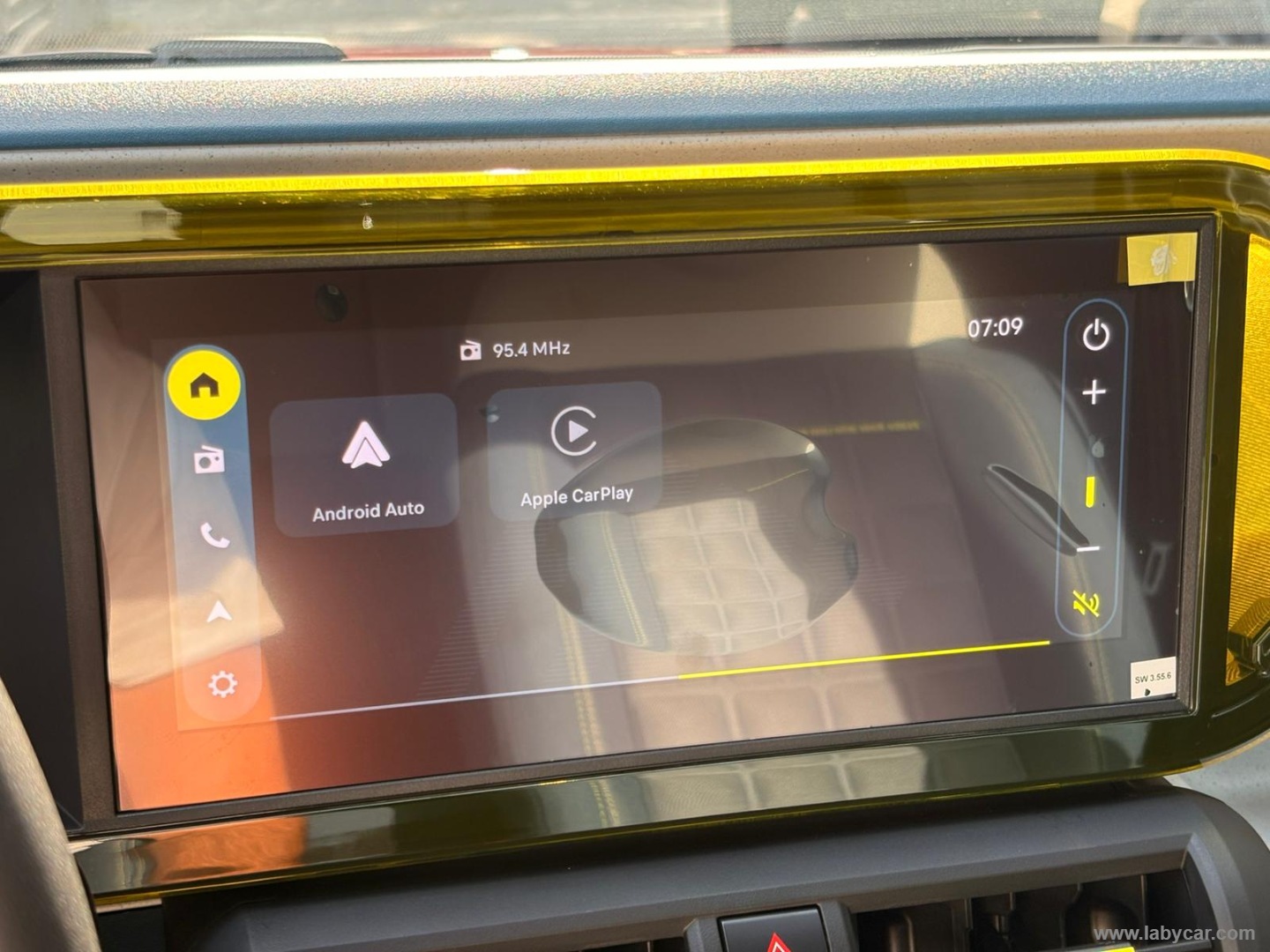 Fiat Grande Panda 1.2 100 CV S&S La Prima - Immagine 25