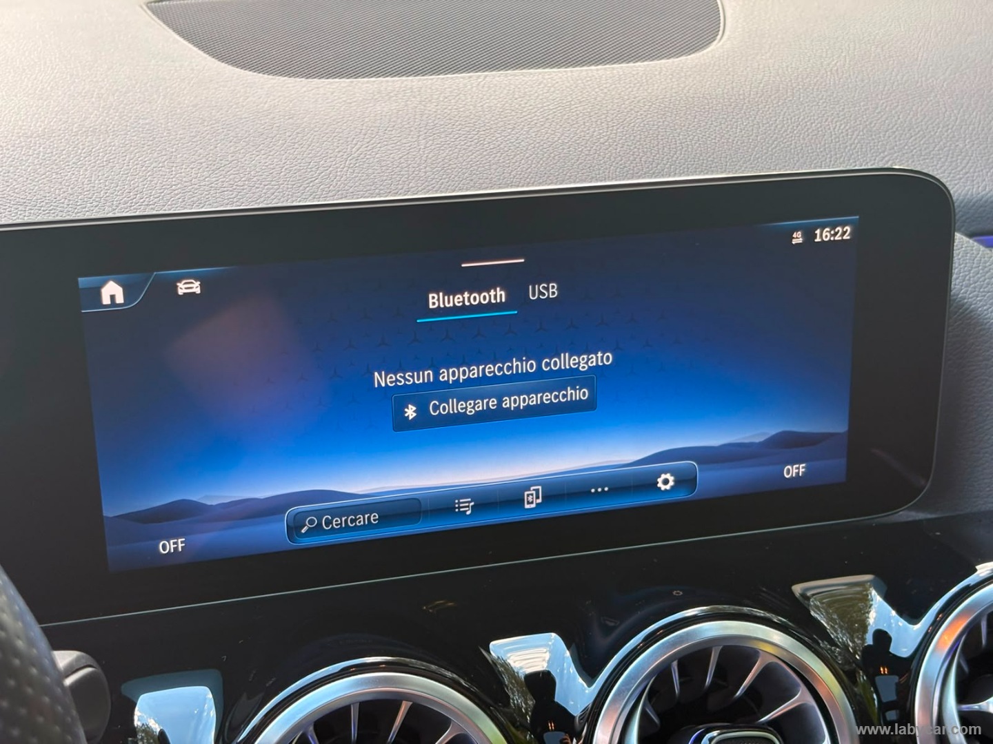 Mercedes-Benz Classe GLA GLA 180 d Automatic AMG Line Adv.Plus - Immagine 25