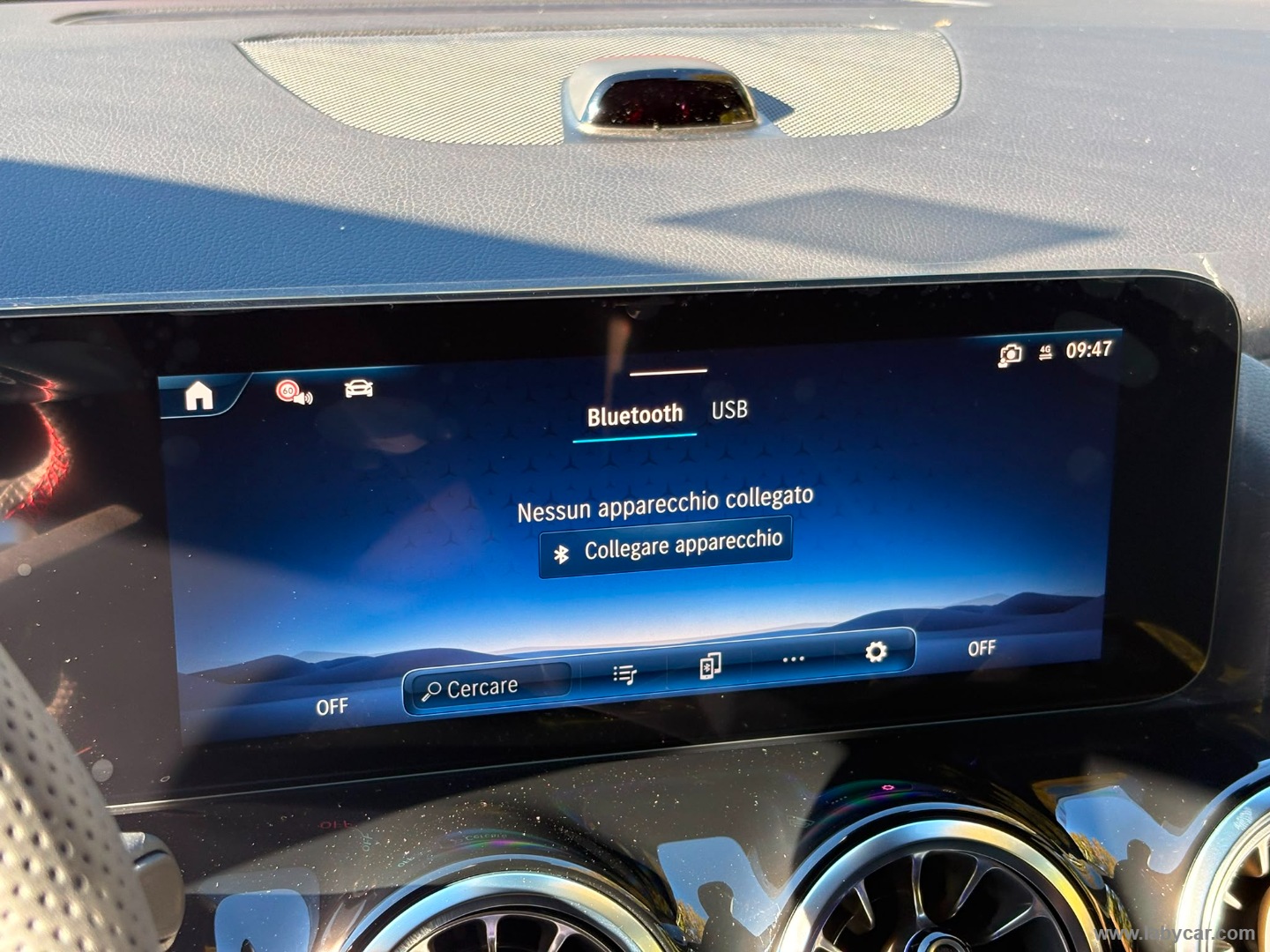 Mercedes-Benz Classe GLA 200 d Automatic AMG Line Extra - Immagine 25