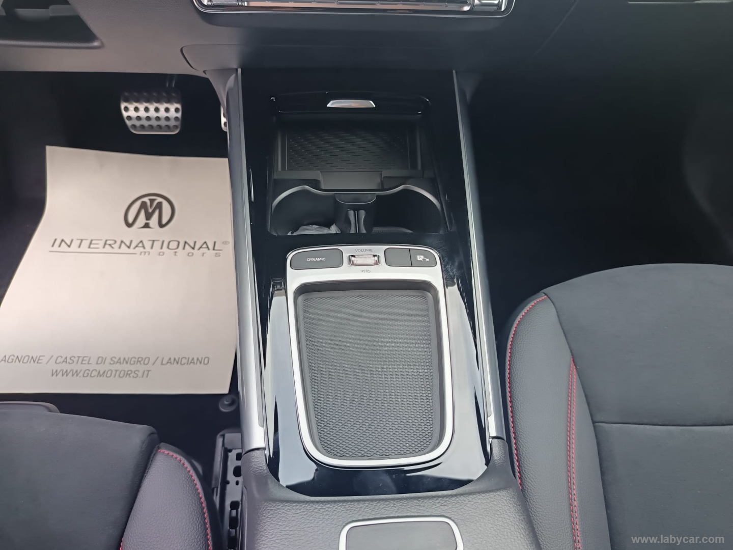 Mercedes-Benz Classe GLA GLA 200 d Automatic AMG Line Extra - Immagine 25