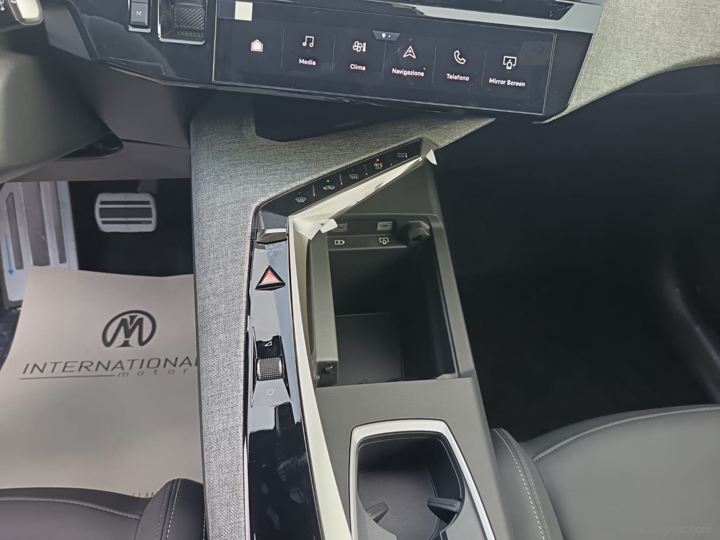 Peugeot 3008 Hybrid 145 e-DCS6 GT - Immagine 25