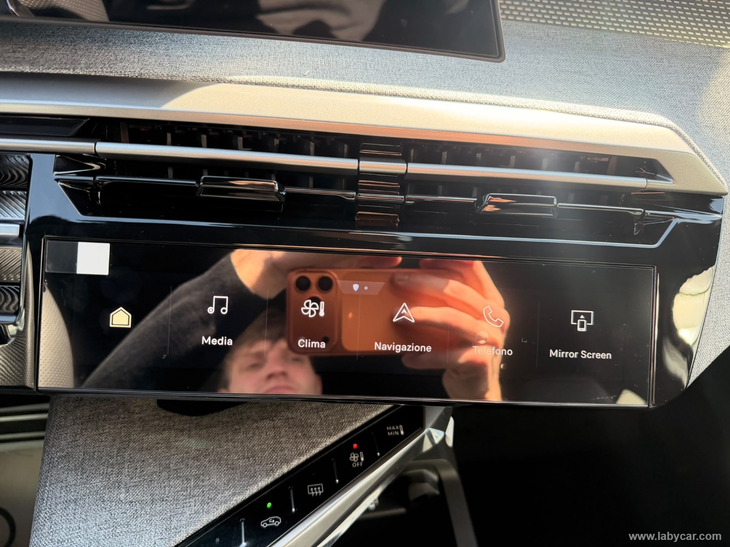 Peugeot 3008 Hybrid 145 e-DCS6 GT - Immagine 25