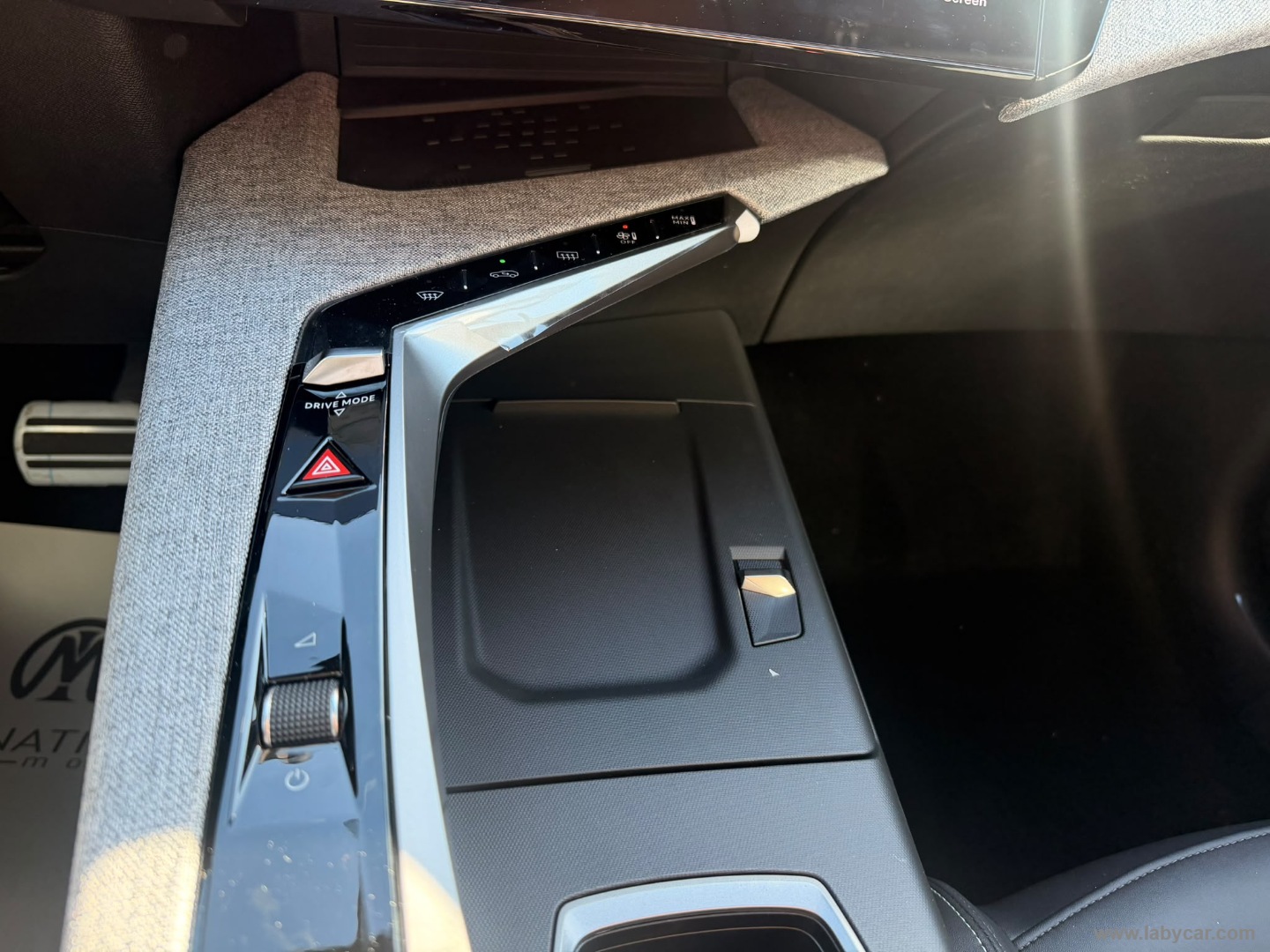 3008 Hybrid 145 e-DCS6 GT - immagine 25