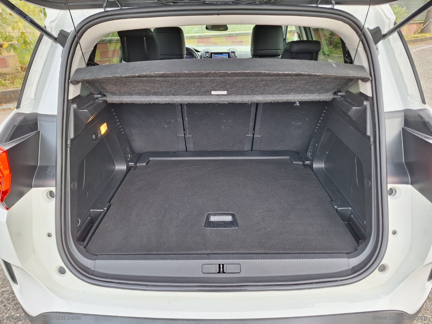 C5 Aircross BlueHDi 130 S&S EAT8 Shine - immagine 25