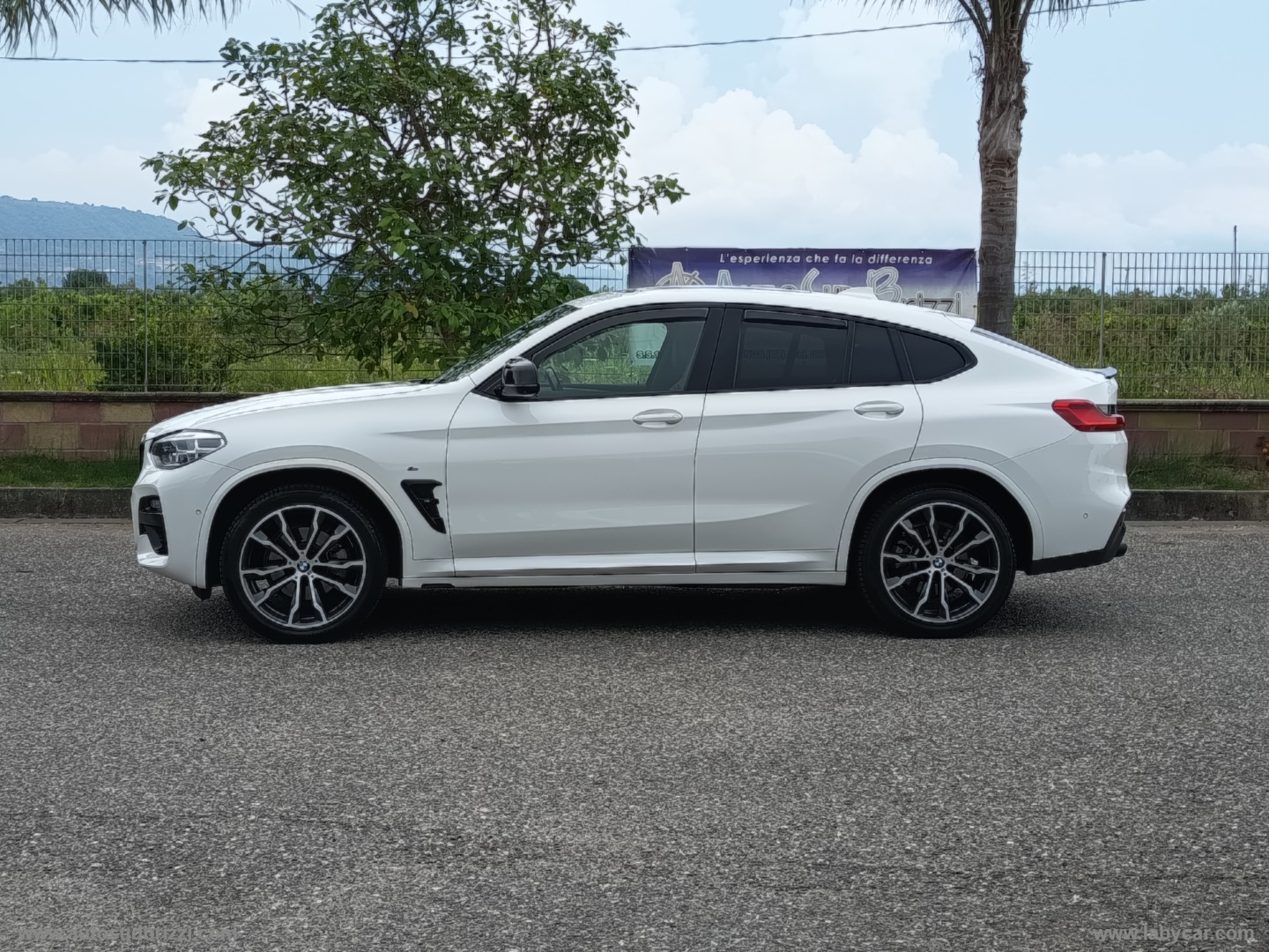 X4 xDrive20d Msport TETTUCCIO PANORAMICO APRIBILE - immagine 25
