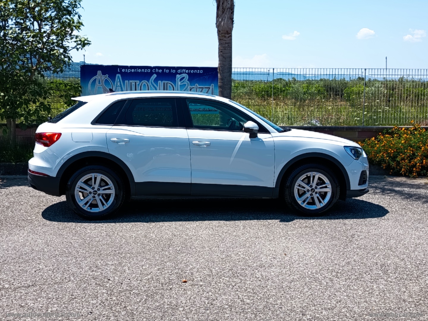 Q3 35 TDI S tronic Business - immagine 25