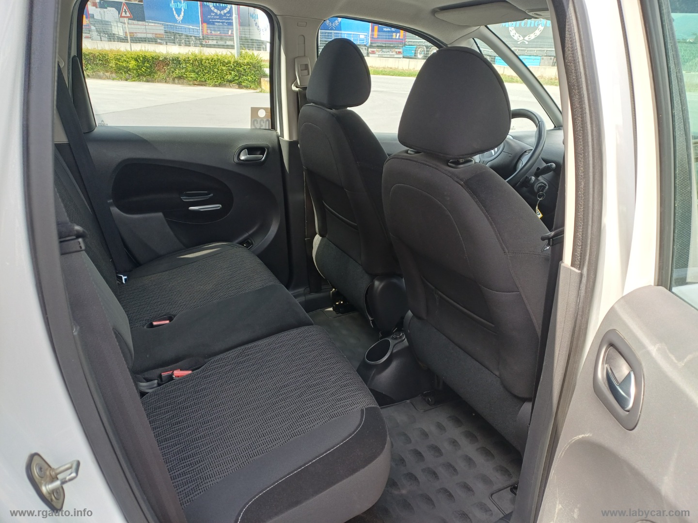 C3 Picasso 1.6 HDi 90 Exclusive - immagine 25