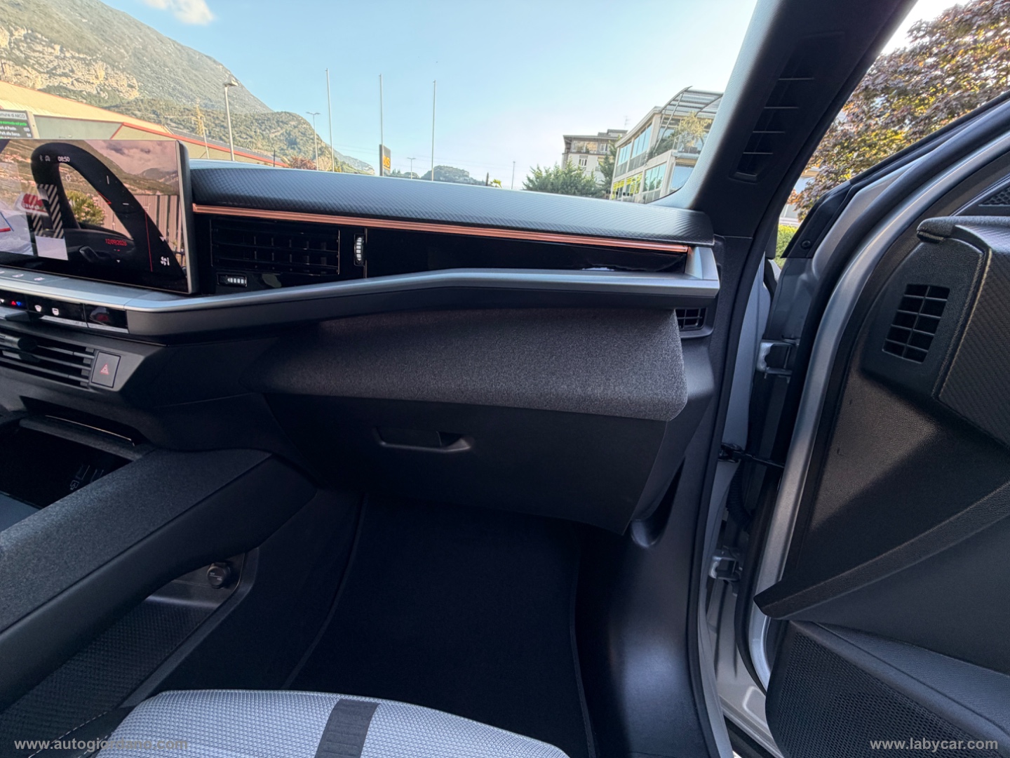 Grandland 1.2 Hybrid 145 CV EDCT GS - immagine 25