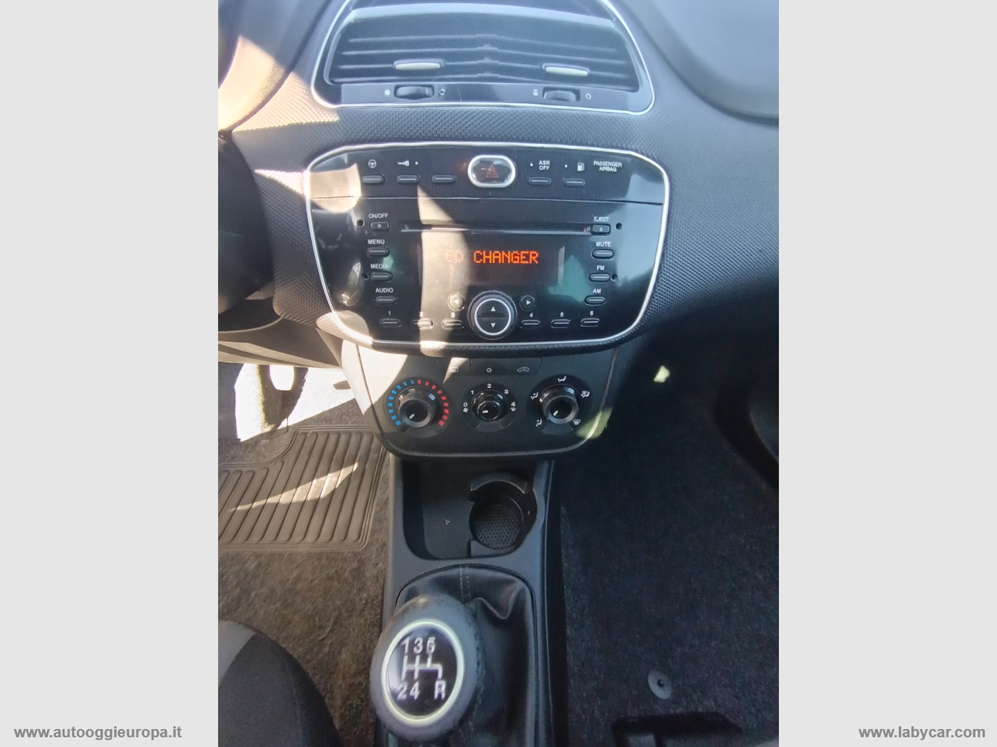Punto 1.4 8V 5p. Easypower Lounge - immagine 25