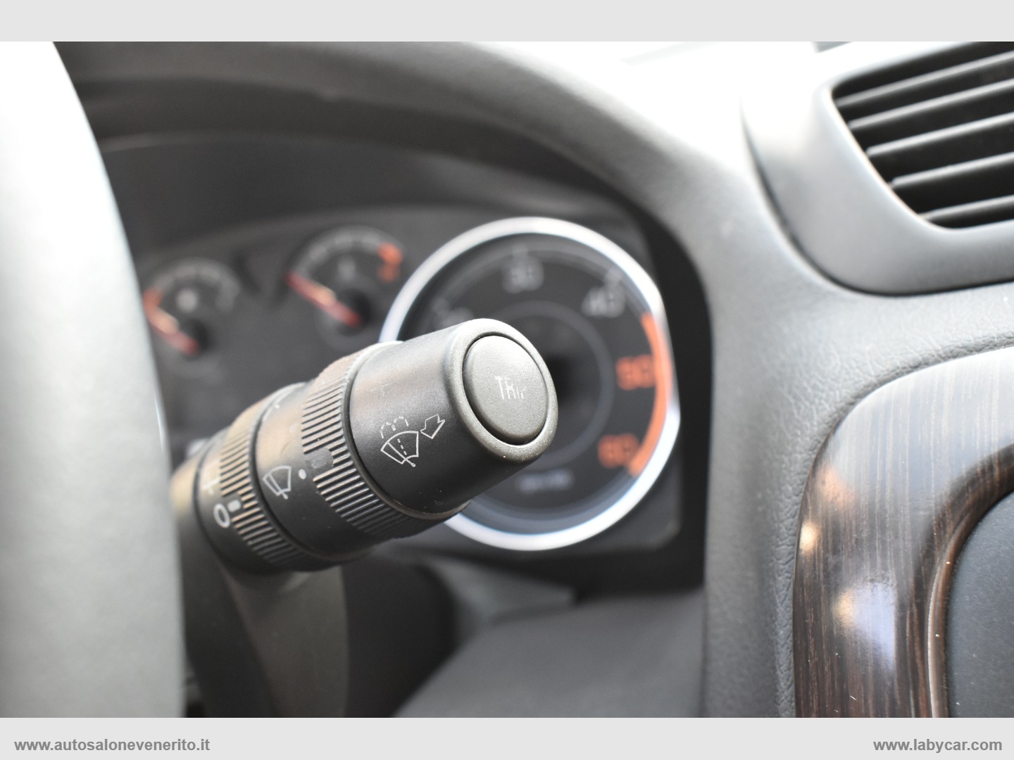 Croma 1.9 MJT Emotion - immagine 25