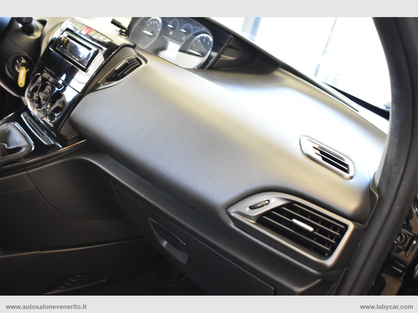 Ypsilon 1.2 69 CV 5p. Gold - immagine 25