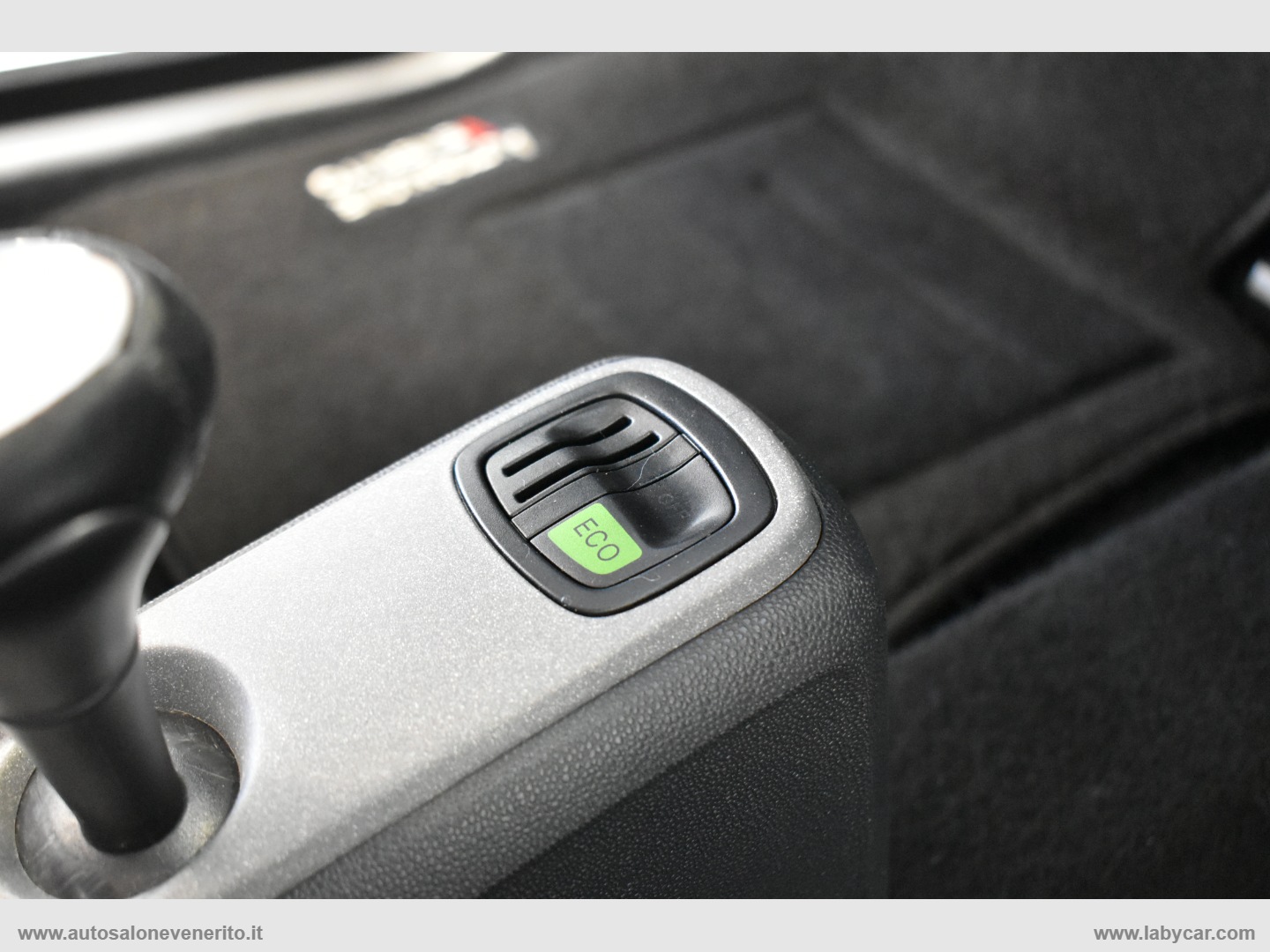 fortwo 1000 52 kW MHD coupé passion - immagine 25