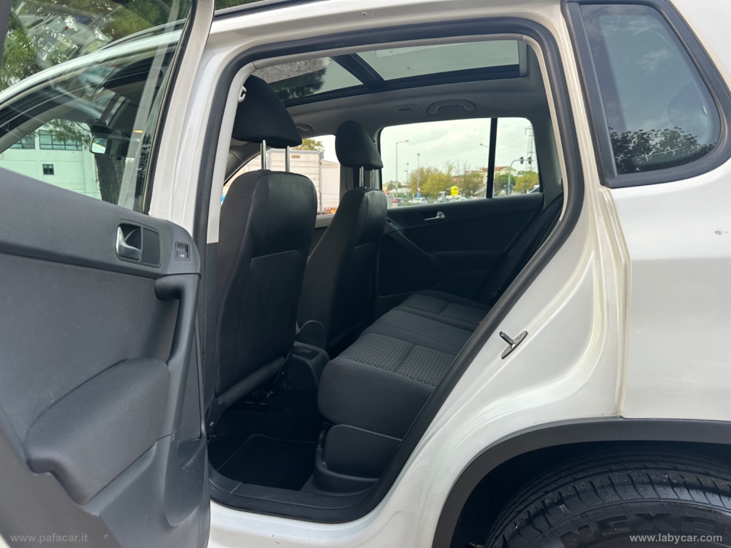 Tiguan 2.0 TDI 4MOTION Sport & Style - immagine 25