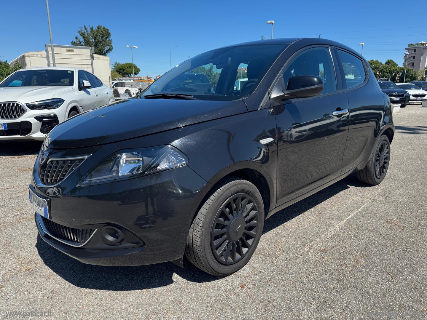 Ypsilon 1.0 FireFly 5pS&S Hyb. Eco Silv. - immagine 25