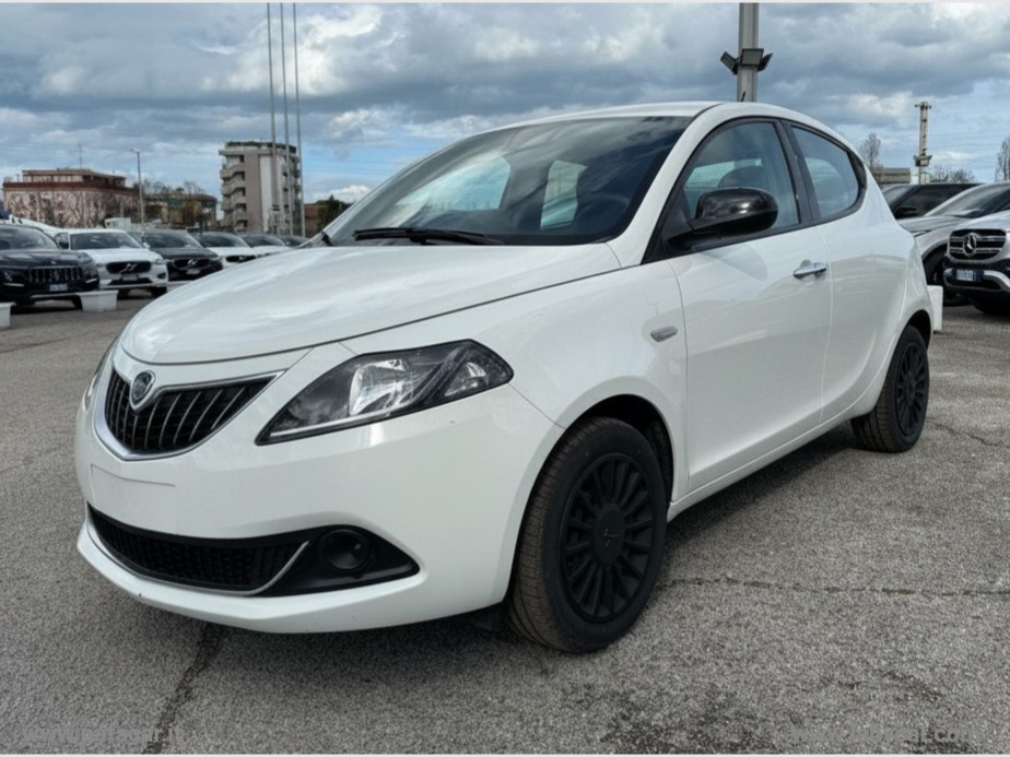 Ypsilon 1.0 FireFly 5p.S&S Hybrid Silver - immagine 25