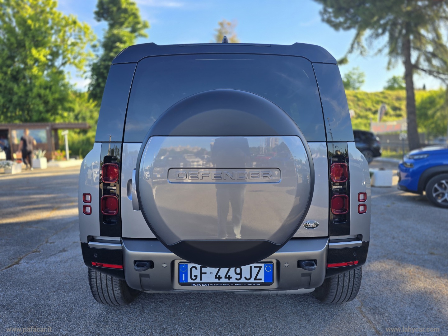 Defender 110 3.0D I6 250 CV X-Dynamic S - immagine 25
