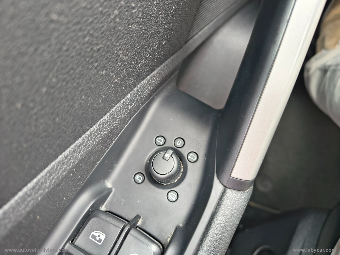 Q2 30 TDI S tronic Business Plus - immagine 25