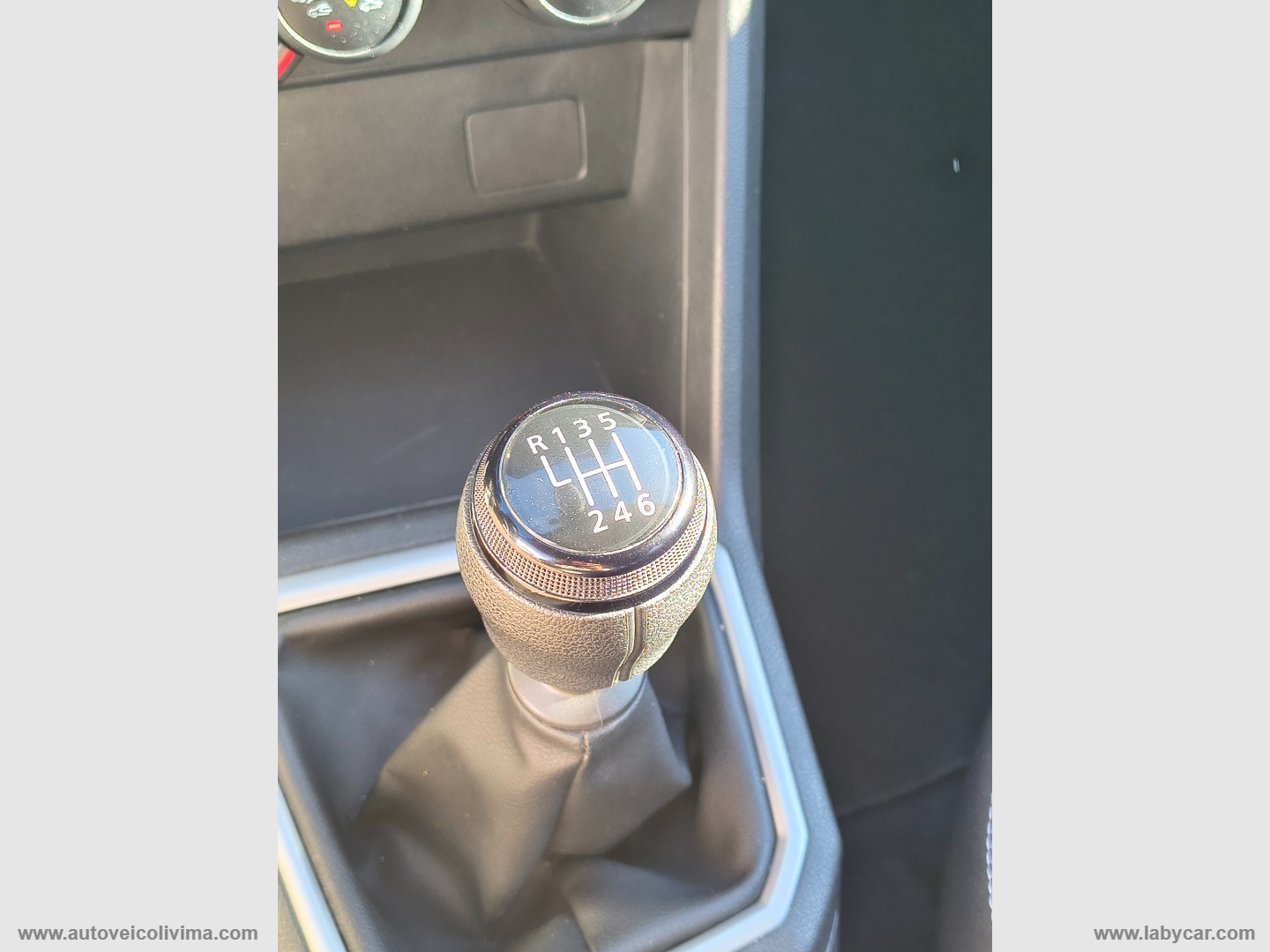 Sandero Stepway 1.0 TCe ECO-G Expression - immagine 25