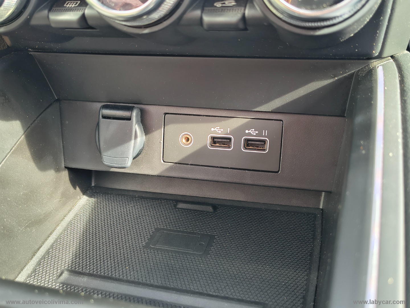 Clio ECO-G 100 CV Techno - immagine 25