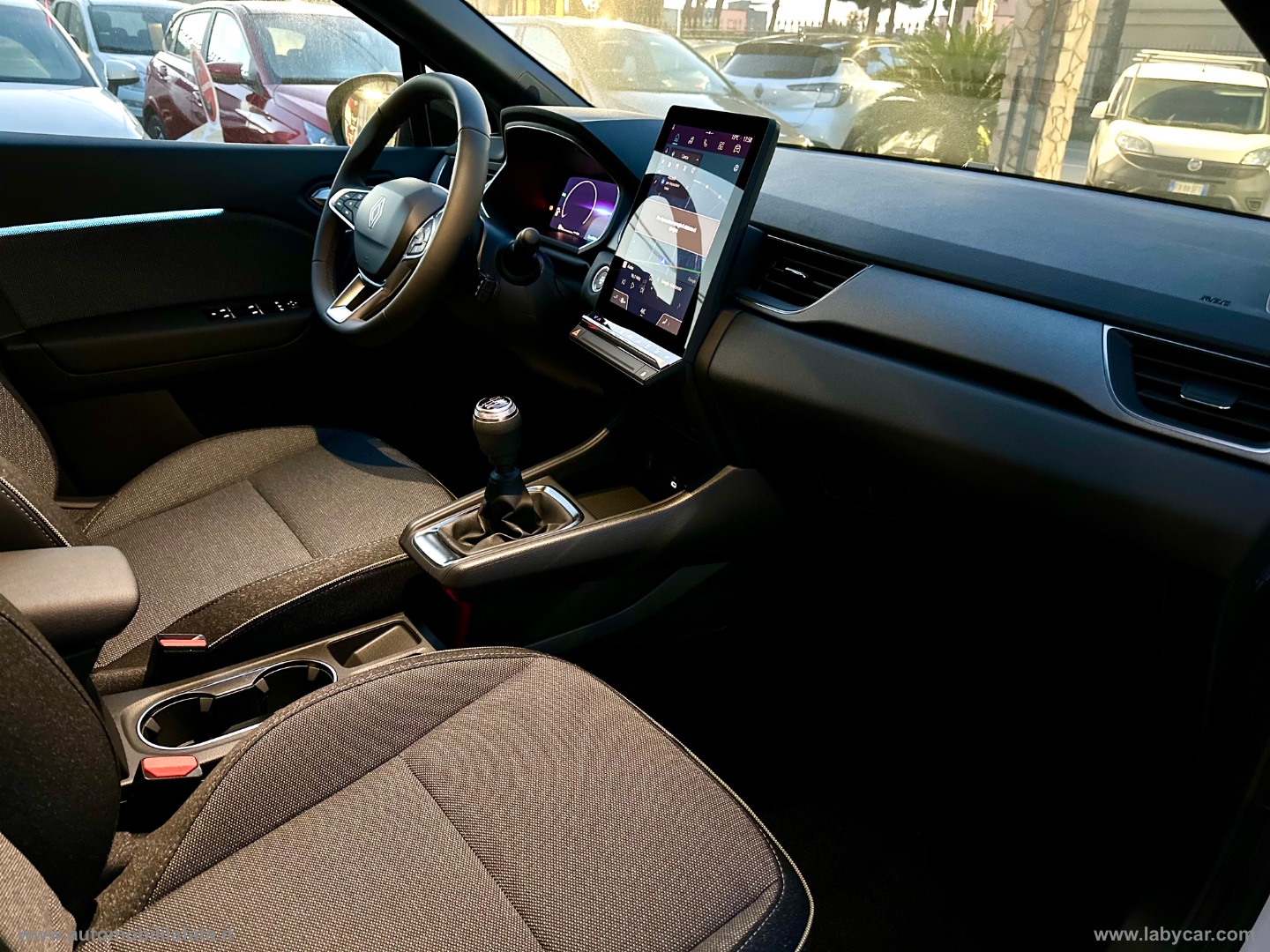 Captur ECO-G 100 CV Techno AZIENDALE KM 3.000 - immagine 25