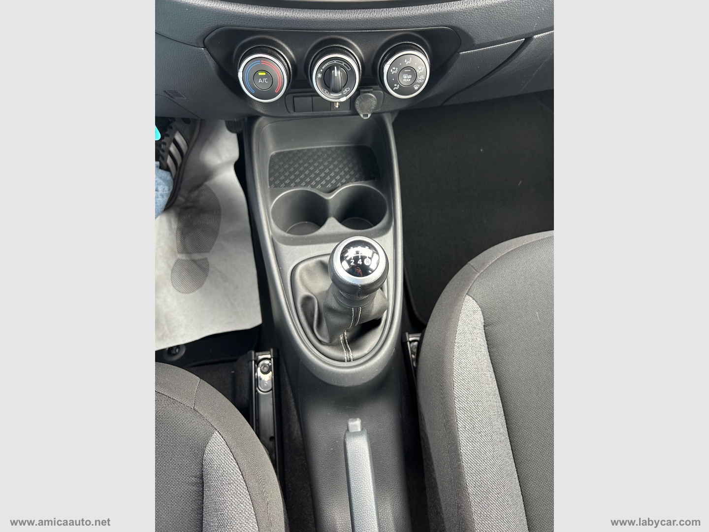 Aygo X 1.0 VVT-i 72 CV 5p. Active - immagine 25