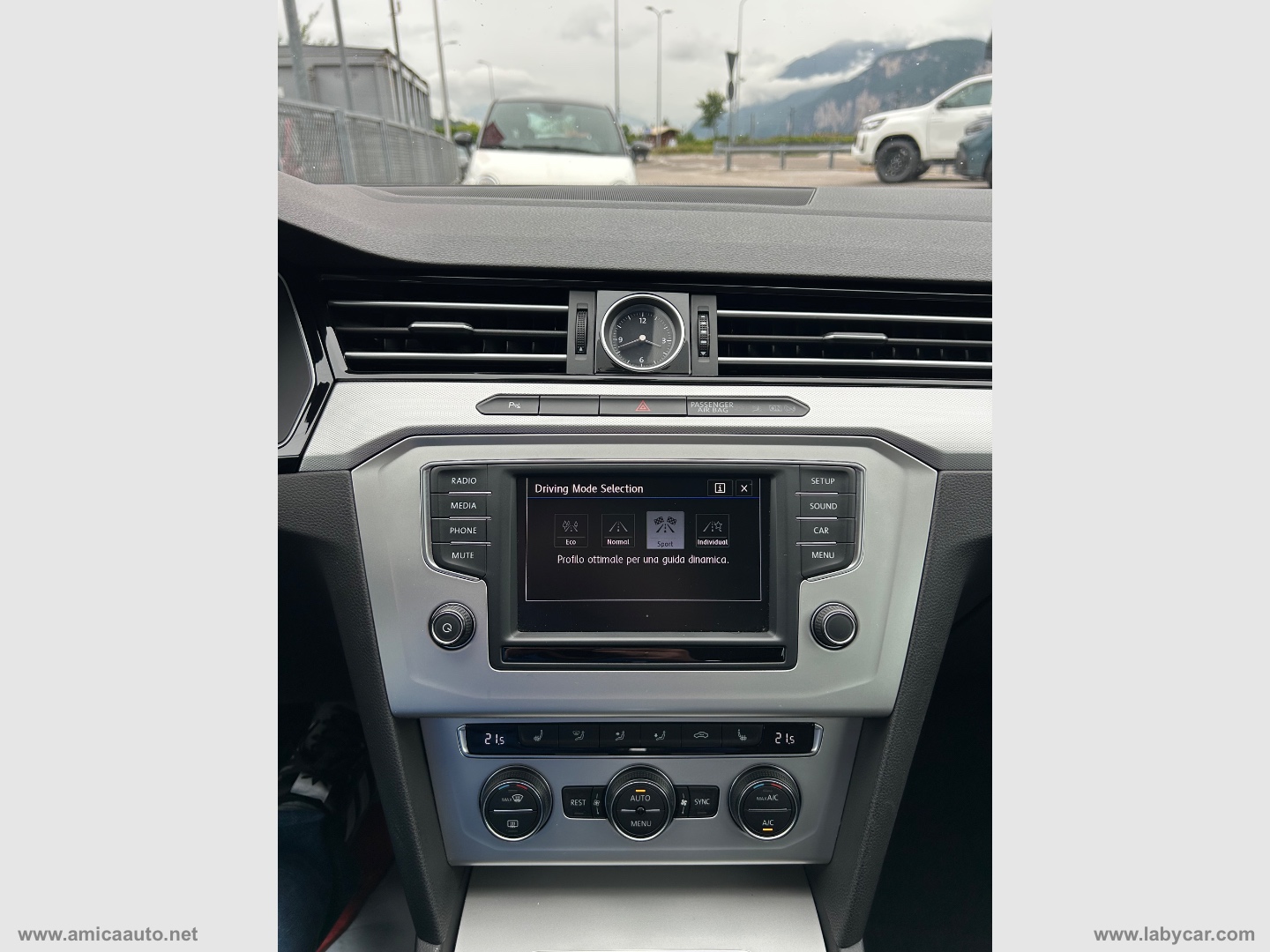 Passat Var. 2.0 TDI DSG Comfortline BMT - immagine 25