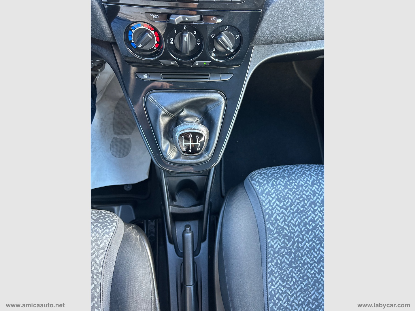 Ypsilon 1.2 69 CV 5p. S&S Elefantino Blu - immagine 25