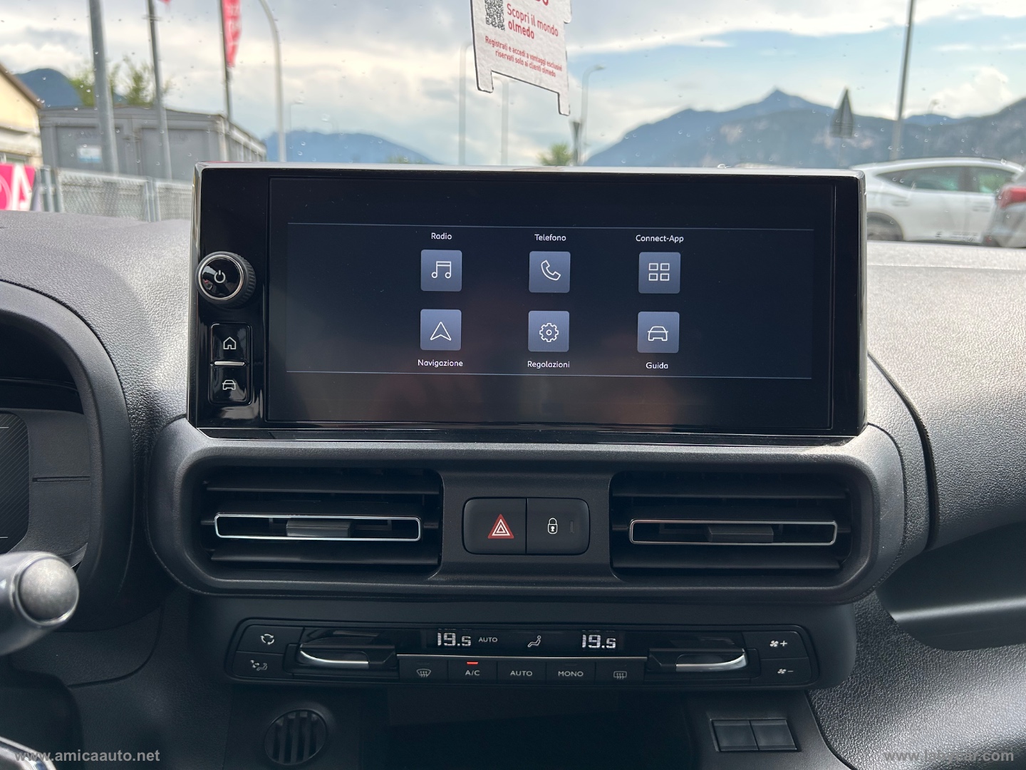 Doblò 1.5 BlueHdi 100CV Combi - All. Olmedo PIANALE RIBASSATO CON RAMPA ACCESSO CARROZZINA - immagine 25