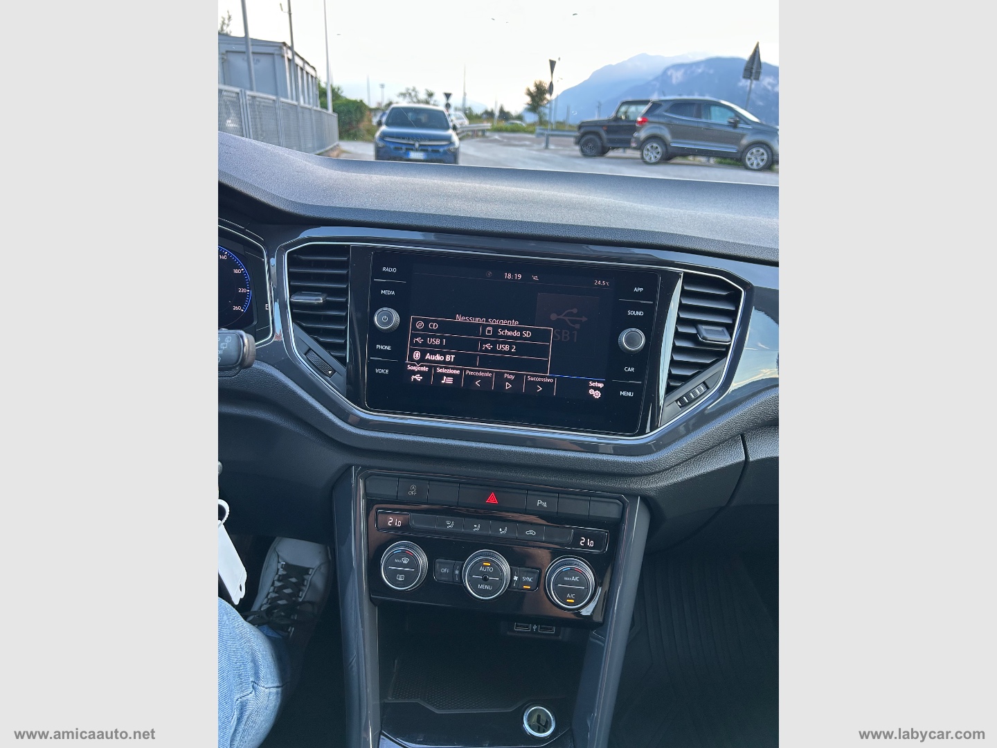 T-Roc 1.6 TDI SCR Advanced BlueMot.Tech. - immagine 25