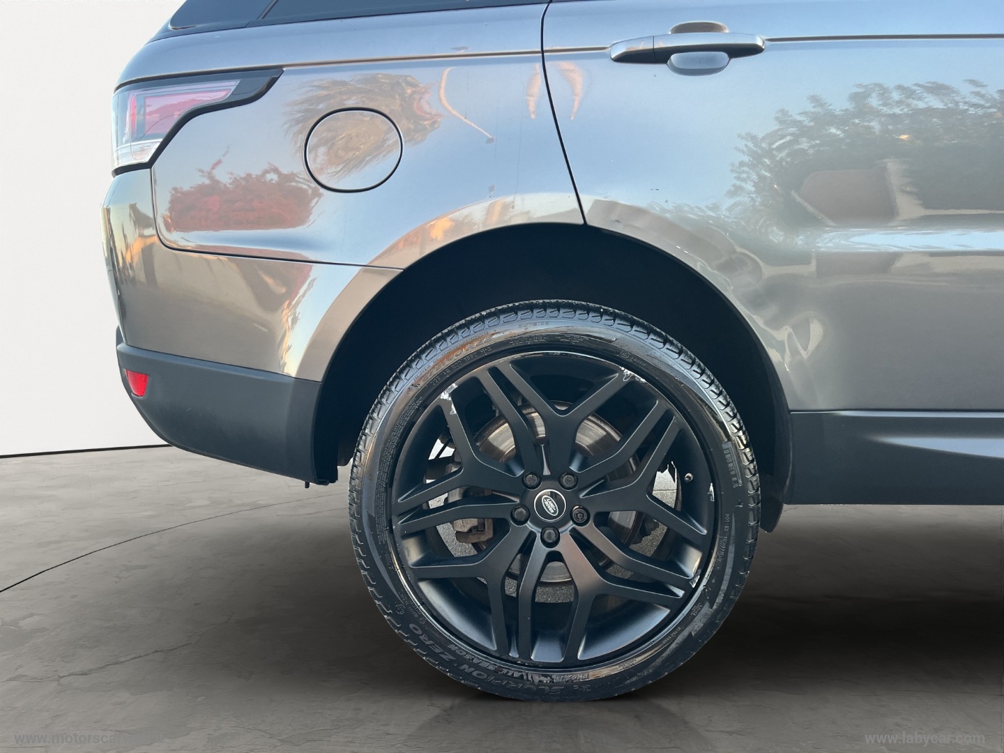 Range Rover Sport 3.0 TDV6 HSE Dynamic TETTO APRIBILE - immagine 25