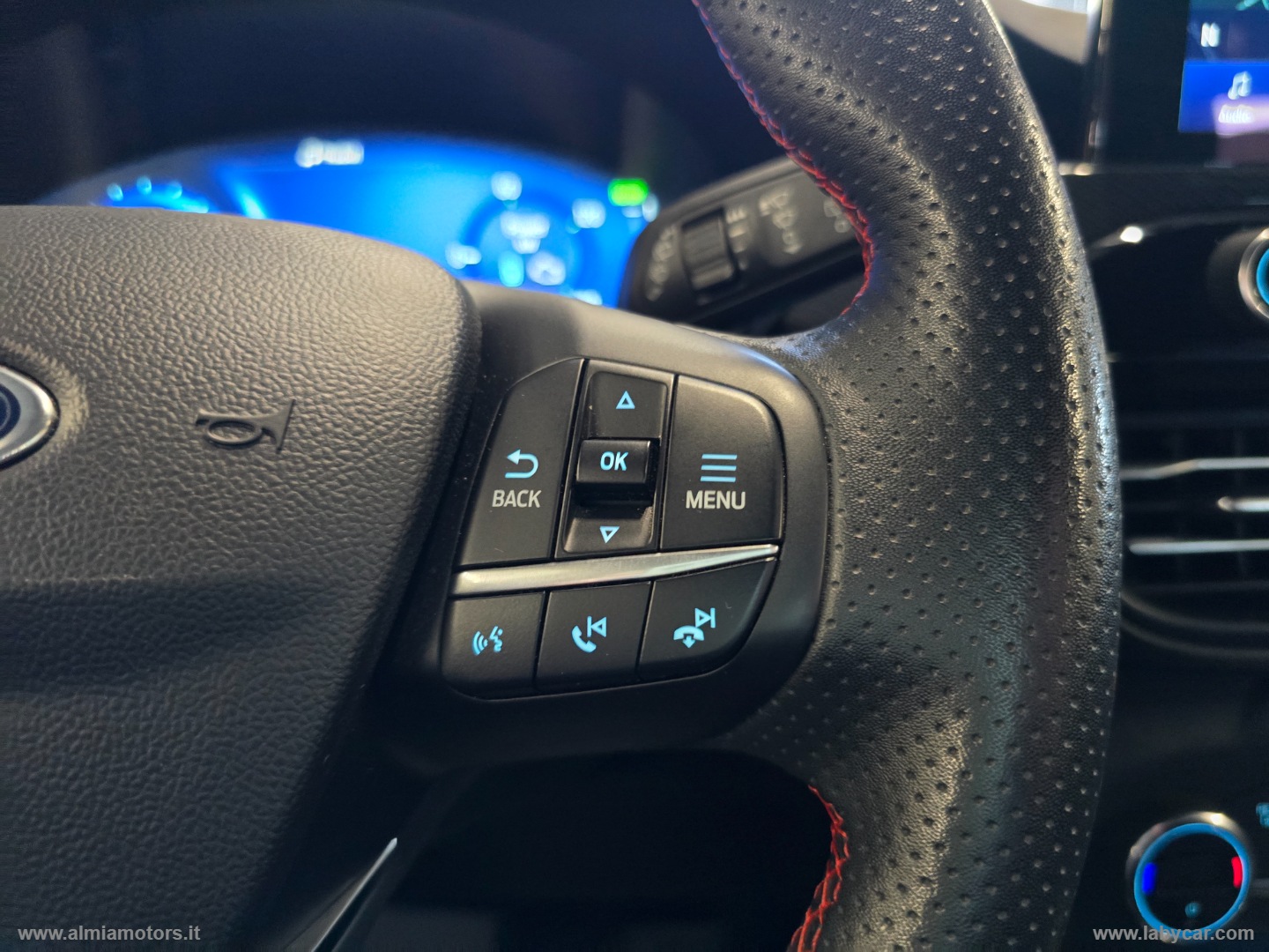 Kuga 2.5 Full Hybrid 190 CVT 2WD ST-Line - immagine 25