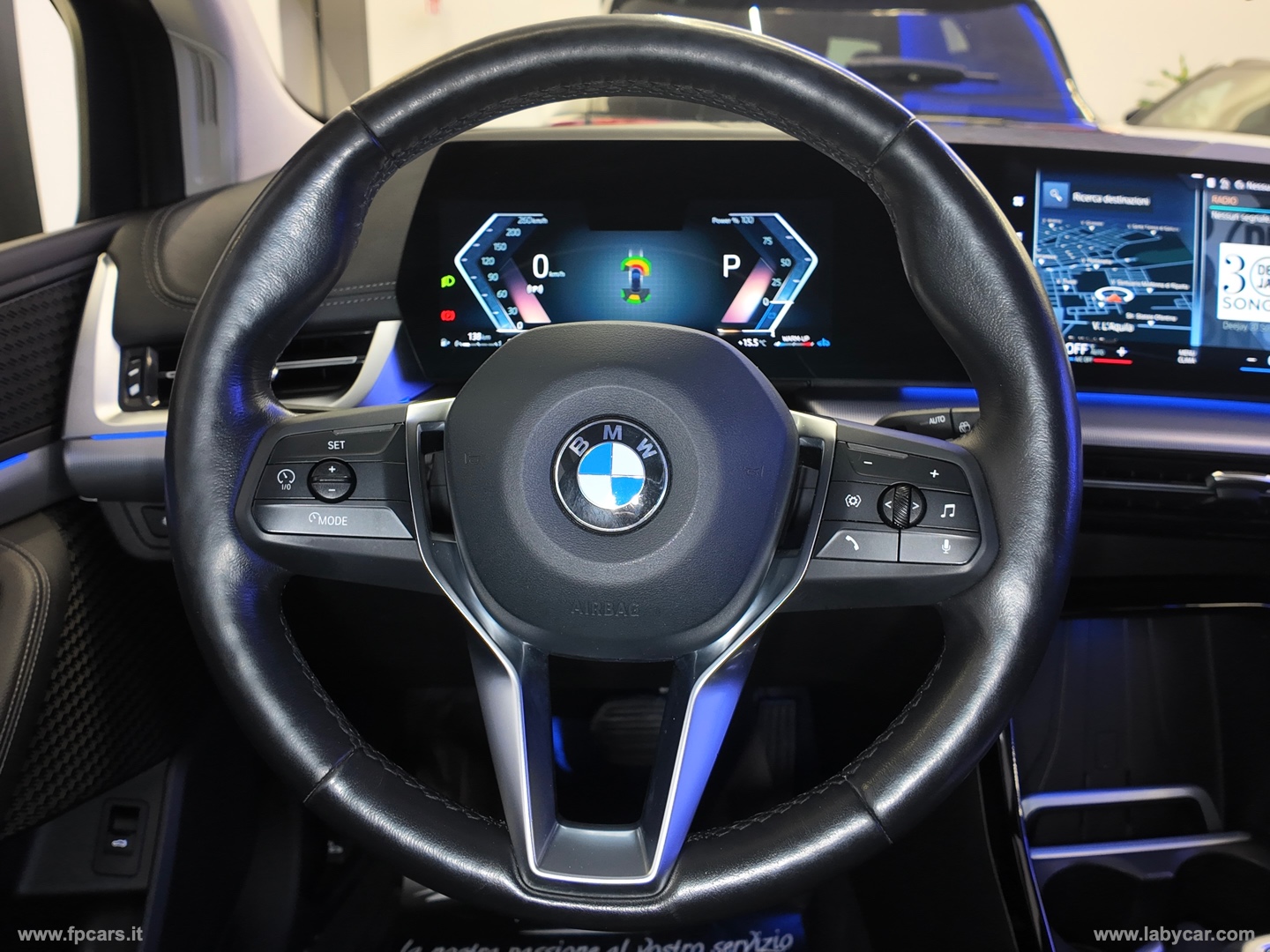218d Active Tourer Luxury - immagine 25