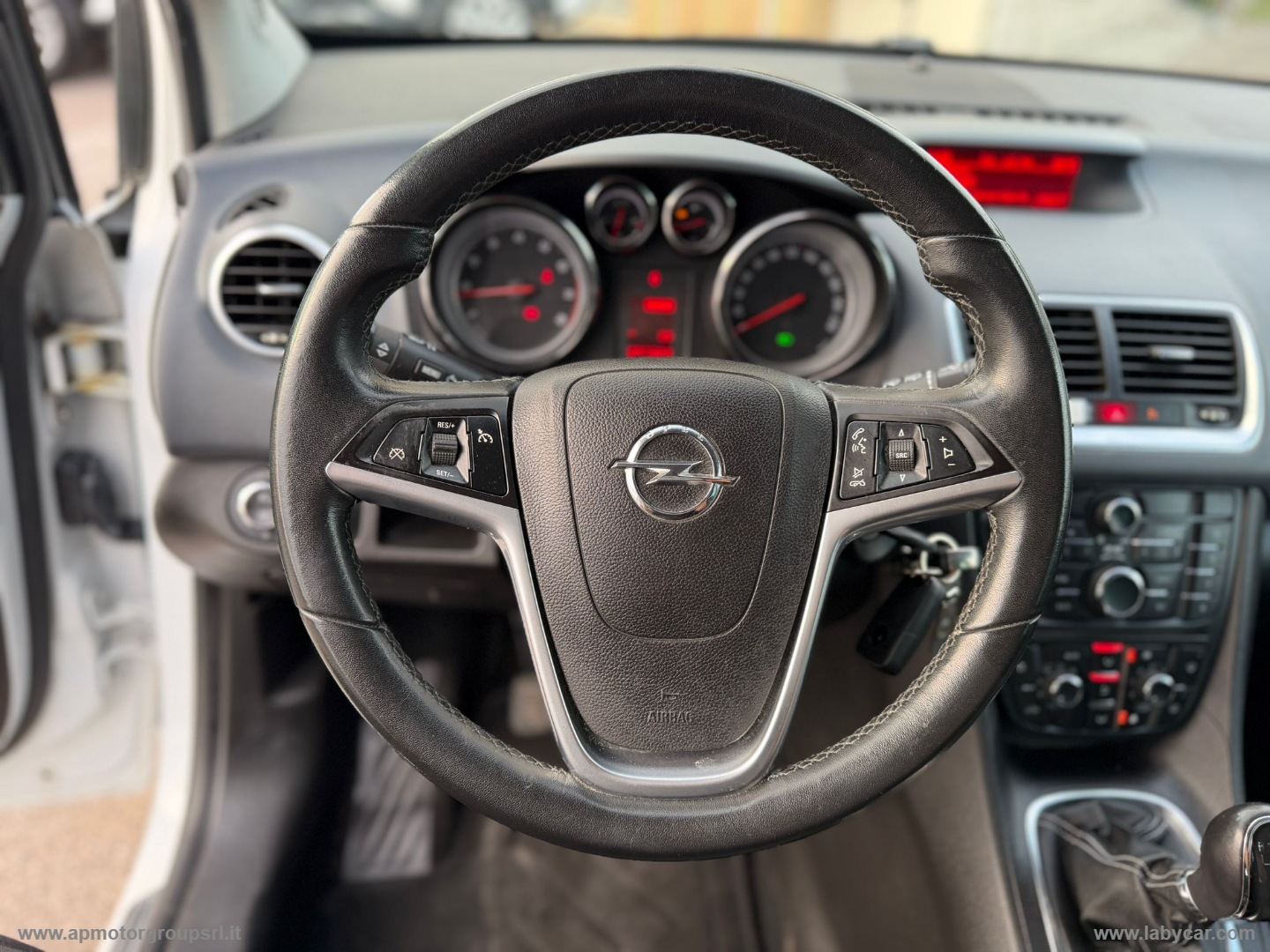 Meriva 1.4 T 120 CV Cosmo - immagine 25