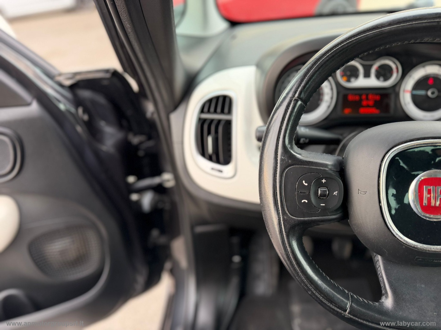 500L 1.3 MJT 85 CV Trekking - immagine 25