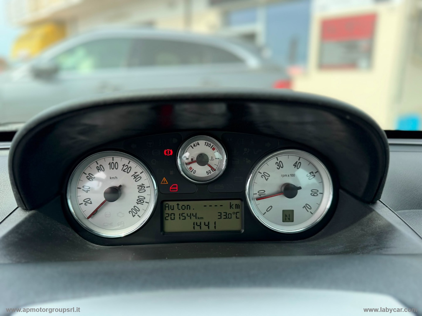 Ypsilon 1.4 16V Platino AUTOMATICA - immagine 25