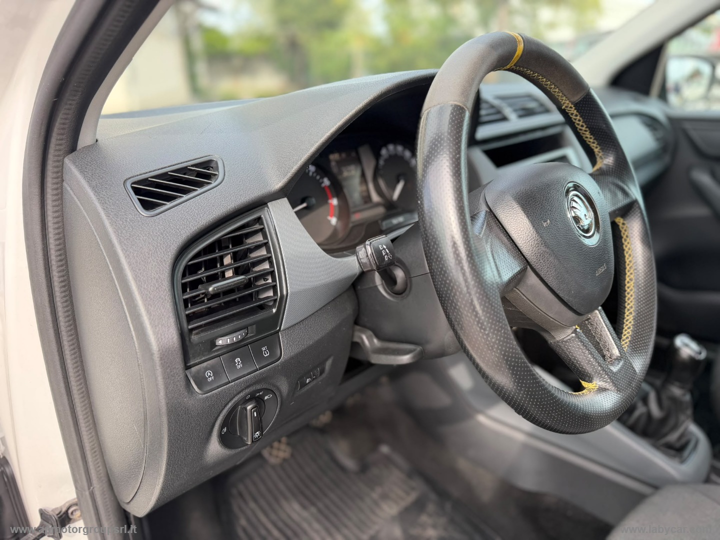 Fabia 1.0 MPI 75 CV Design Edition - immagine 25