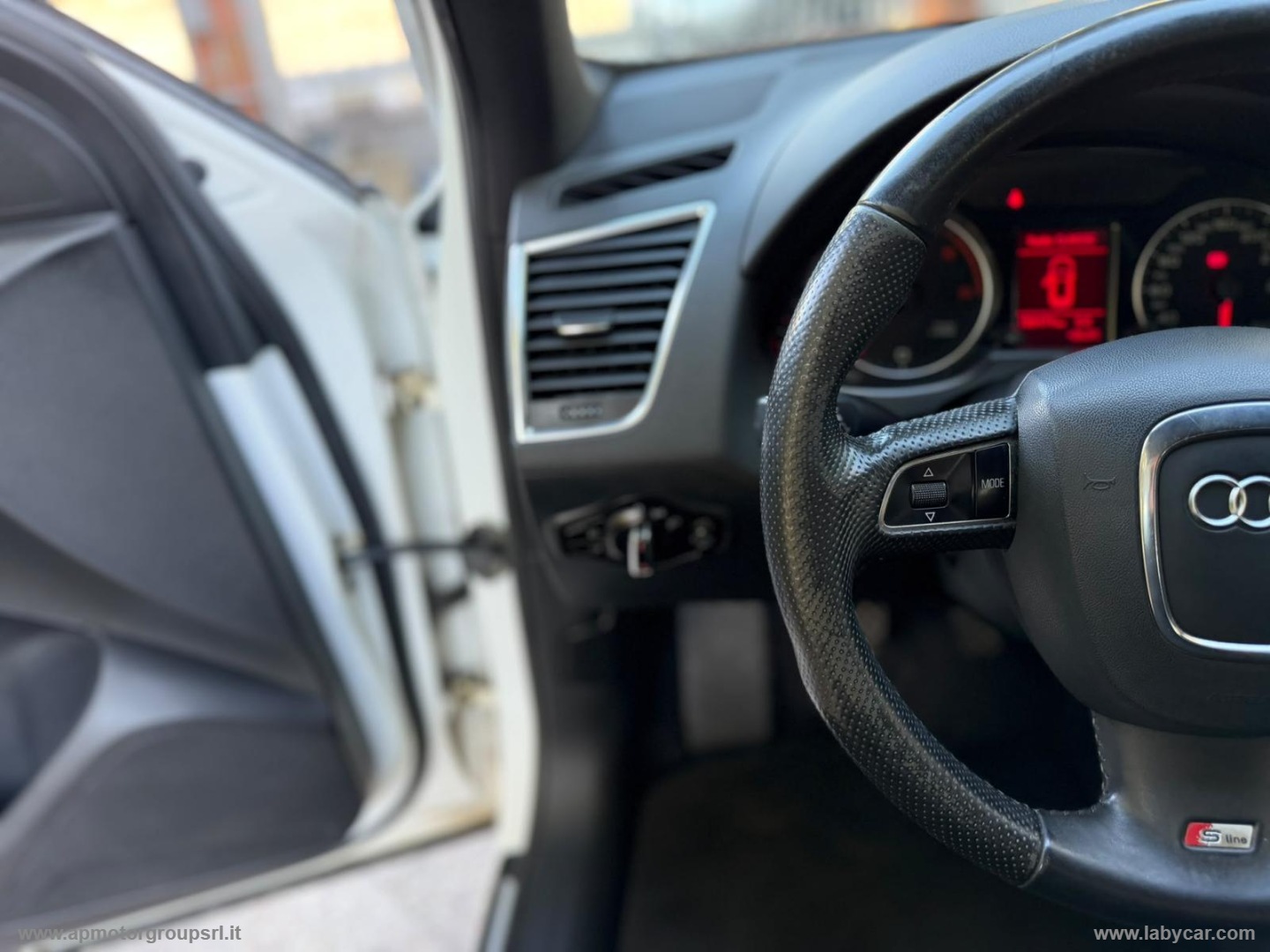 Q5 2.0 TDI 170 CV quattro S-LINE - immagine 25