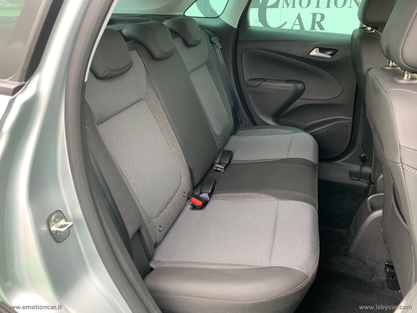 Crossland 1.2 T. 12V 110 CV S&S Elegance - 2023 - immagine 25
