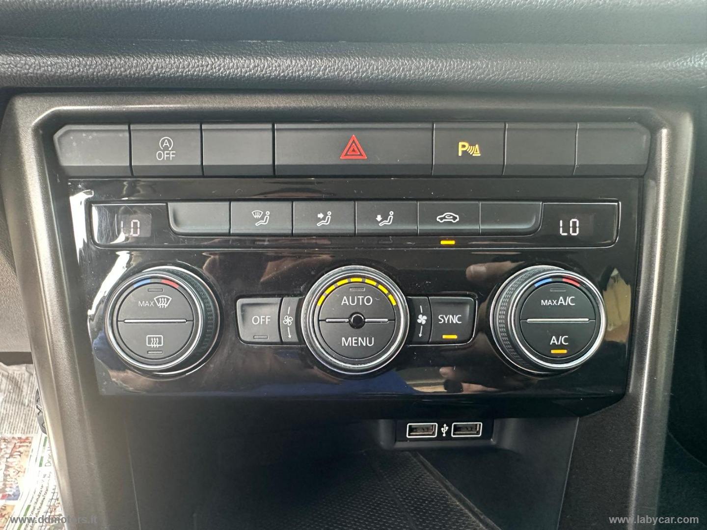 T-Roc 1.6 TDI SCR Style BlueMotion Tech. *NEOPATENTATI* - immagine 25