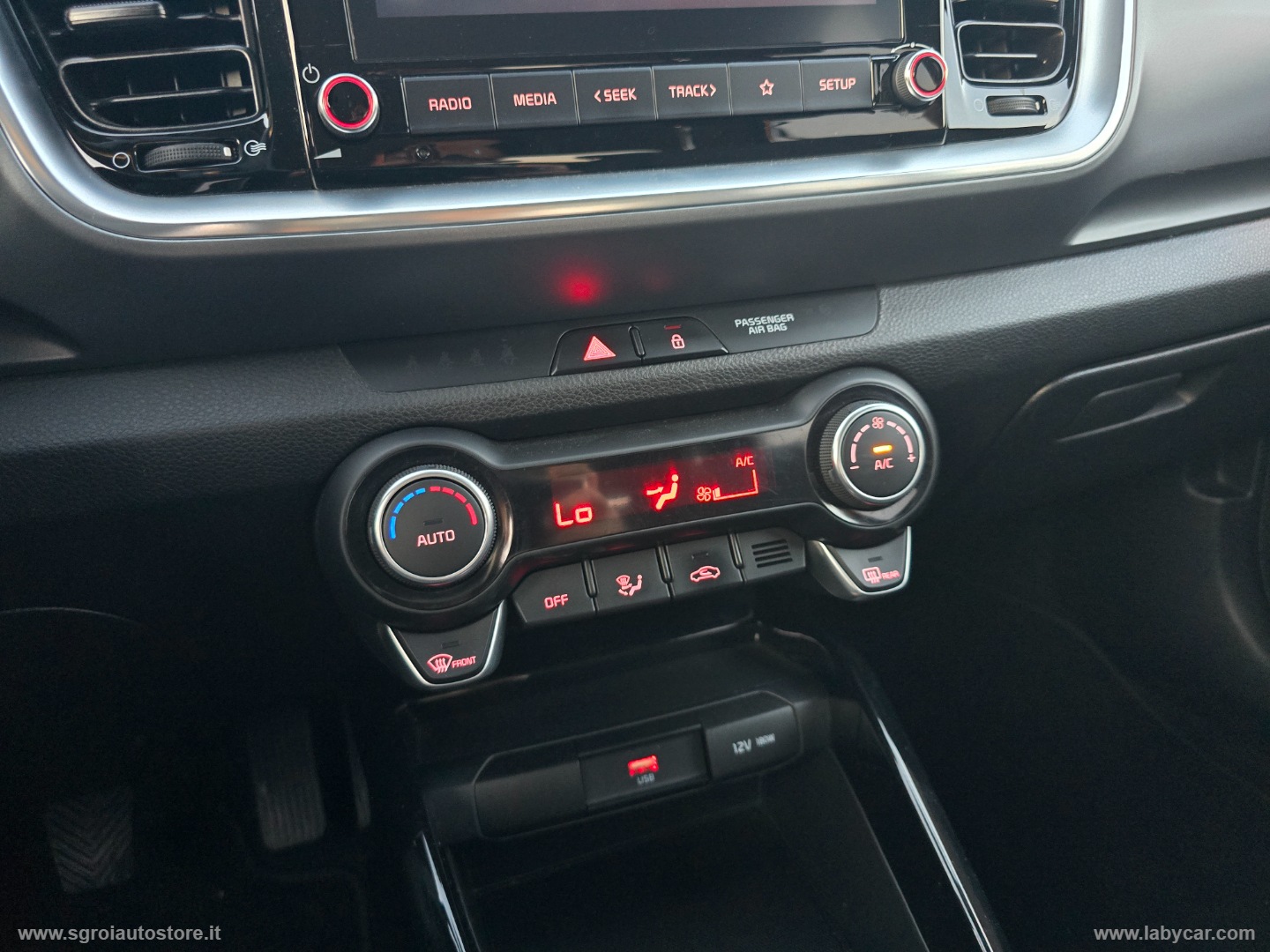Stonic 1.0 T-GDi 100 CV MHEV iMT Style - immagine 25