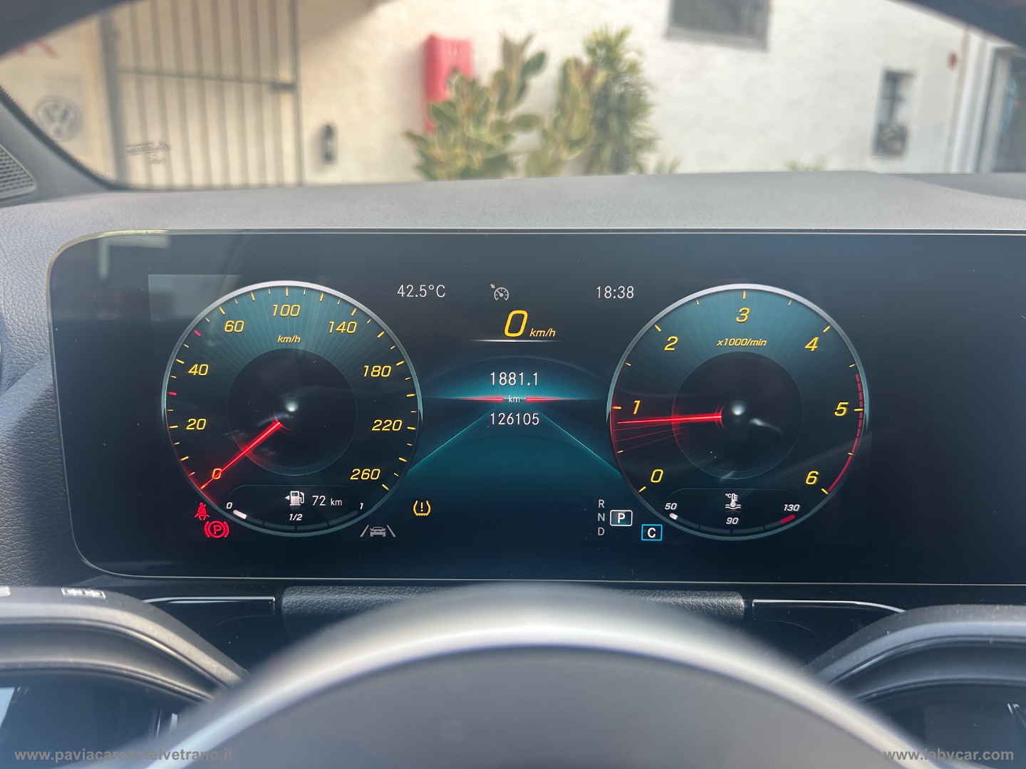GLA 200 d Automatic 4Matic Premium - immagine 25
