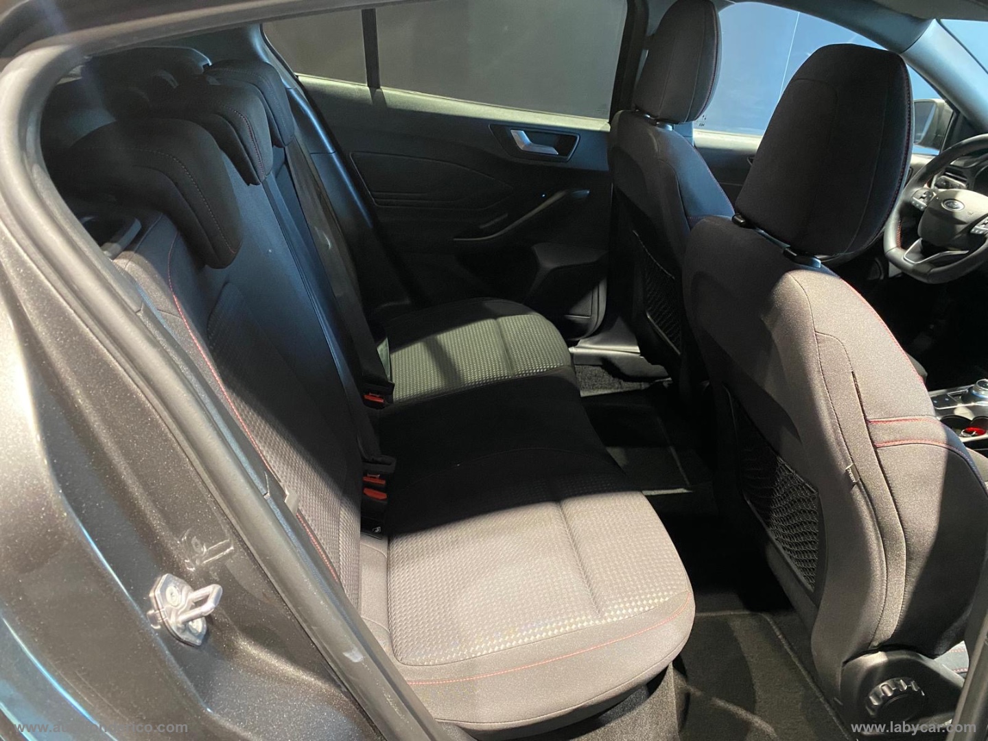 Focus 1.5 120CV aut. ST Line - immagine 25