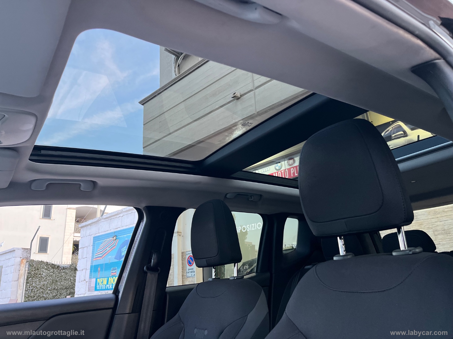 Renegade 1.6 Mjt 120CV Limited TETTO APRIBILE - immagine 25
