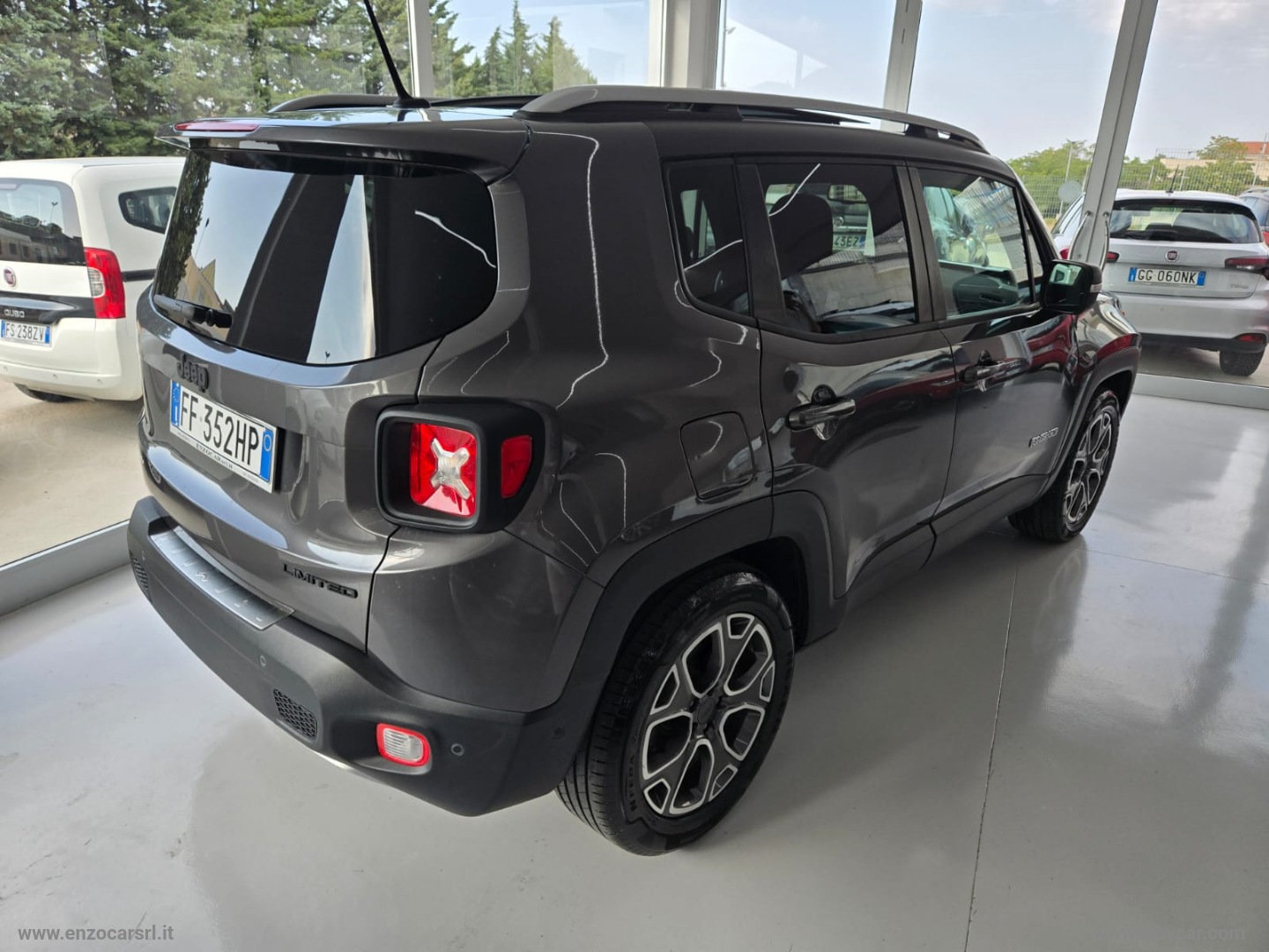 Renegade 1.6 Mjt 120CV Limited FULL LED,TETTO APRIBILE - immagine 25