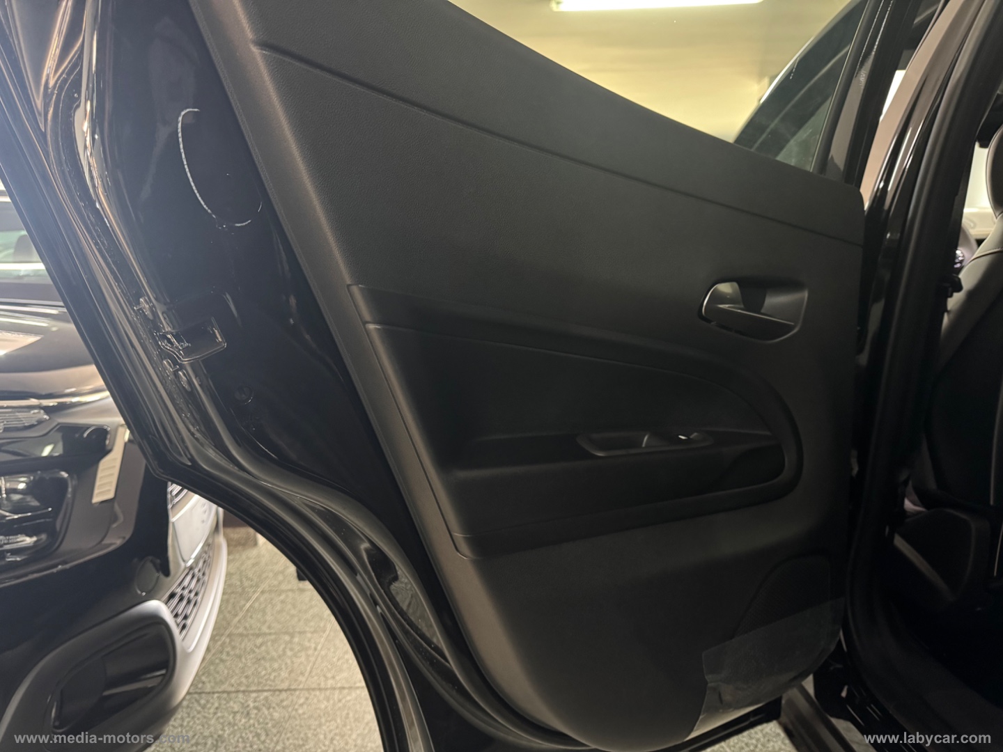 Junior 1.2 136 CV Hybrid eDCT6 Speciale - immagine 25