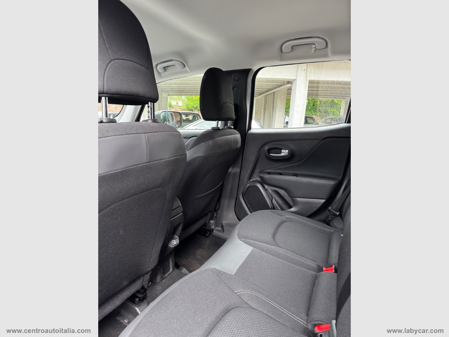 Renegade 1.5 T4 MHEV Altitude - immagine 25