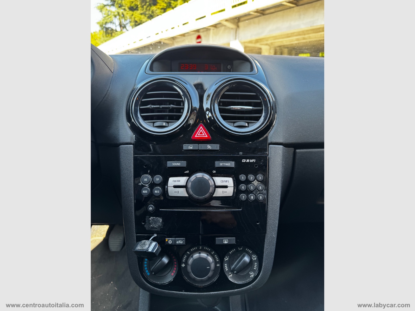 Corsa 1.2 80 CV 5p. GPL-TECH Edition - immagine 25