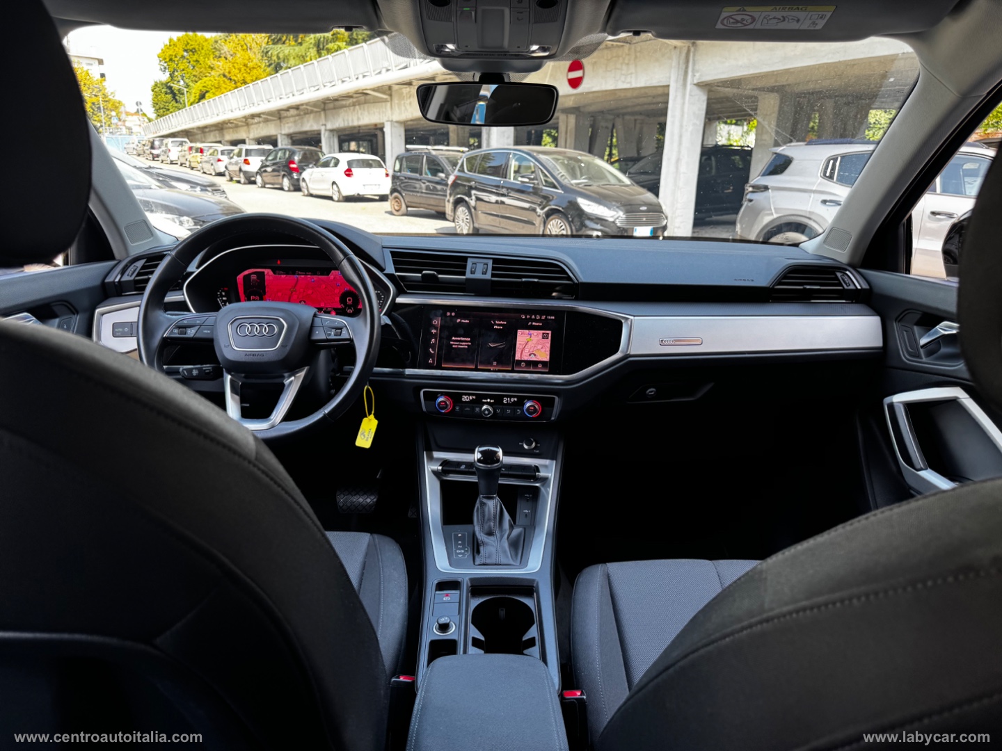 Q3 35 TDI S tronic Business Advanced - immagine 25
